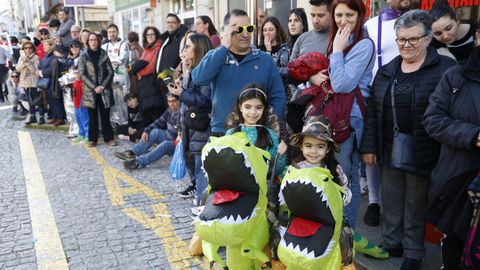 Desfile del s�bado de pi�ata en Celanova