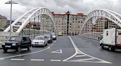 El puente de As Correntes se inaugur� en junio del a�o pasado.