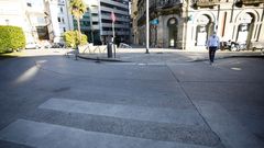 Paso de cebra sin pintar en Santo Domingo