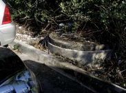 La tapa del pozo de pluviales estaba ya al mediod�a de ayer correctamente colocada.