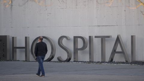 Entrada del Hospital Universitario de Lugo, en una imagen de archivo.