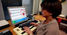 Los afiliados pudieron acceder al aula de tiflotecnolog�a para hacer uso de los equipos.