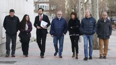 Llegada de los familiares al juzgado madrile�o donde se celebr� el acto de conciliaci�n por la demanda de la asociaci�n Trece Rosas contra Ortega Smith