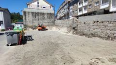 Parcela en la que se habilita un estacionamiento p�blico en Ponte Caldelas