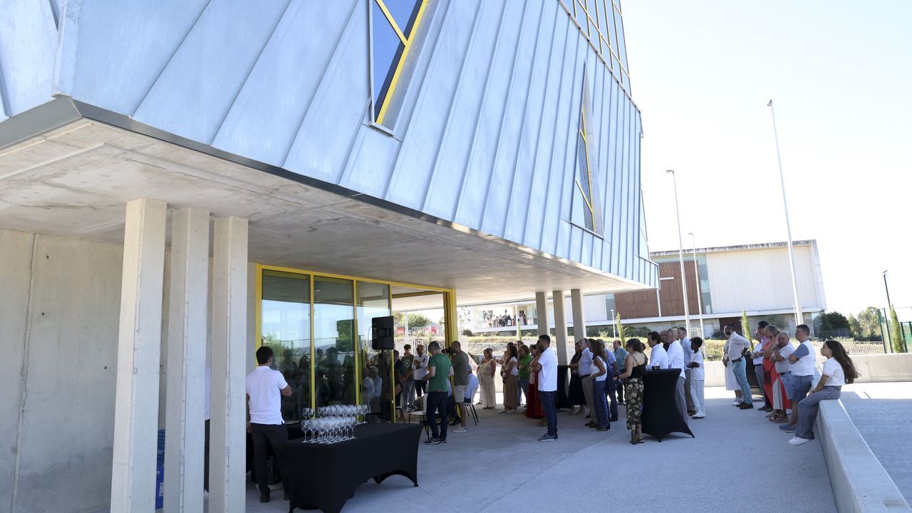 O Milladoiro potencia la oferta formativa y cultural para jóvenes con la apertura del centro multifuncional