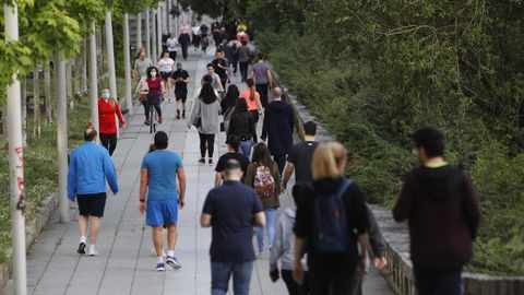 Los paseos vespertinos estuvieron concurridos en Ourense