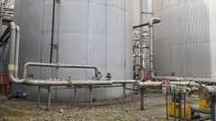 Planta de tratamiento de bioresiduos de Cogersa, en Ser�n, este jueves, en el que se ha presentado la campa�a de recogida a la que se sumaron una treintena de ayuntamientos de Asturias