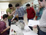 El Leliadoura propone un taller de reciclaje inform�tico. 