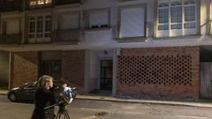 Los tres j�venes se precipitaron de espaldas a la calle desde un primer piso de la r�a �lvaro Cunqueiro de Vimianzo.