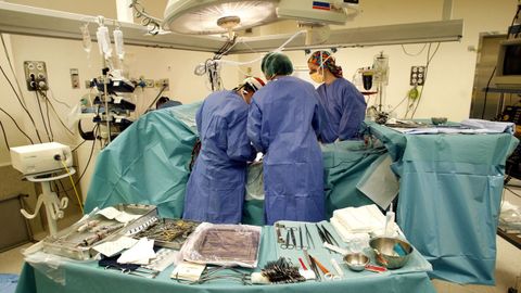 Operaci�n de cirug�a card�aca en el un hospital en una imagen de archivo