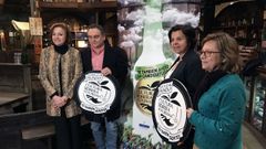 Otilia Requejo, Juan Ca�al, Mar�a Jes�s �lvarez y Mar�a Jes�s Aguilar, en la presentaci�n de la campa�a para conseguir que la sidra se patrimonio inmaterial de la humanidad 