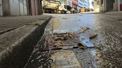 Rotura de una tuber�a en el Castrill�n