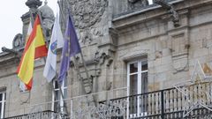 Las nuevas banderas en la Casa Consistorial de Lugo