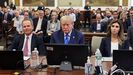 Trump, el lunes ante el tribunal de Manhattan.