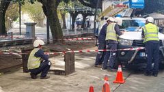 Trabajos para solucionar la aver�a que ha dejado sin luz a buena parte del centro de Ferrol