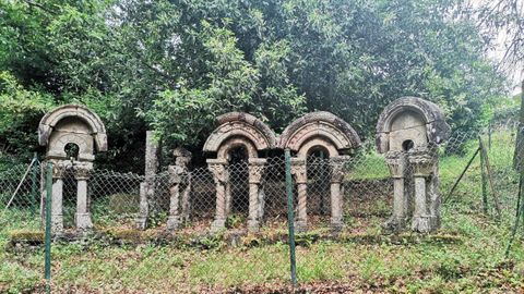 Restos del monasterio de Castelns, de Covelo, situados en el jardn del antiguo hotel de Mondariz-Balneario