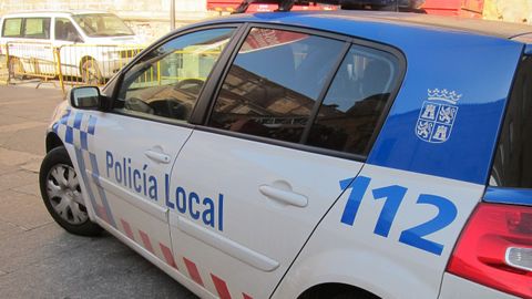 Un coche de la�Polic�a Local de Salamanca, en una imagen de archivo