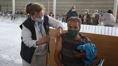 Vacunaci�n contra el covid en el recinto ferial de Pontevedra