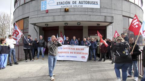 Protestas en la estación de autobuses de Ferrol