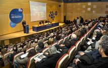 El conselleiro de Industria present� el nuevo plan de futuro del CIS en el auditorio del centro. 