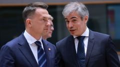 El ministro de Asuntos Europeos de Polonia, Adam Szlapka, y el secretario de Estado para la UE, Fernando Sampedro, negociador para la oficialidad del cataln, gallego y vasco en la UE.