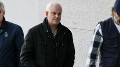 El alcalde de Sant Hilari llega a los juzgados de Lugo