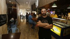 Fran Gonzlez, de 43 aos, abri hace nueve desde cero O Cabalio do Mar, un negociomuy apreciado entre las familias marianas