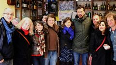 Encuentro de los candidatos de En Marea en Arz�a. Entre ellos, Xos� Zapata (de marr�n), secretario general local