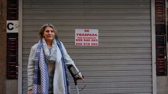 Marisol Di�guez, delante de su hamburgueser�a, ubicada en el centro de Pontevedra