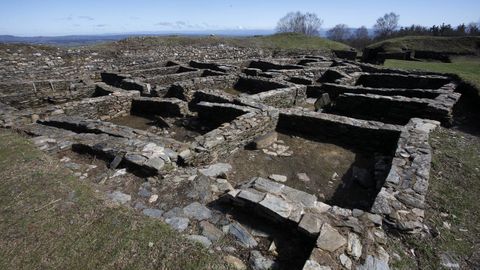 El castro de Castromaior destaca por su buena conservacin y las vistas del centro de la provincia de Lugo