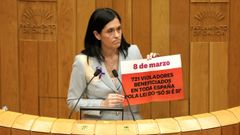 La secretaria xeral del PPdeG, Paula Prado, en el pleno del Parlamento.