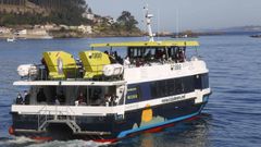 Un barco de la naviera Nabia, rumbo a las islas Ons, en una imagen de archivo.