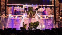 Puesta en escena con estética de la antigua Roma de la Orquesta Panorama.
