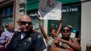 Manifestaci�n contra la visita de Trump cerca del lugar del tiroteo en Dayton