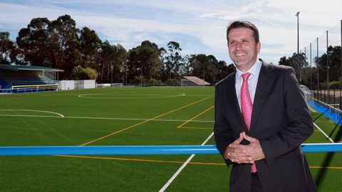 Romero subli&ntilde;a o impulso &aacute; actividade deportiva con obras como a realizada no campo de f&uacute;tbol da Mina.