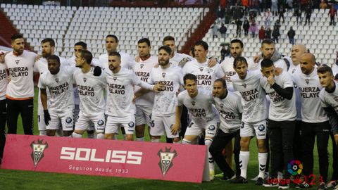Pelayo Novo Albacete Real Oviedo.Los futbolistas del Albacete, con camisetas en apoyo a Pelayo Novo