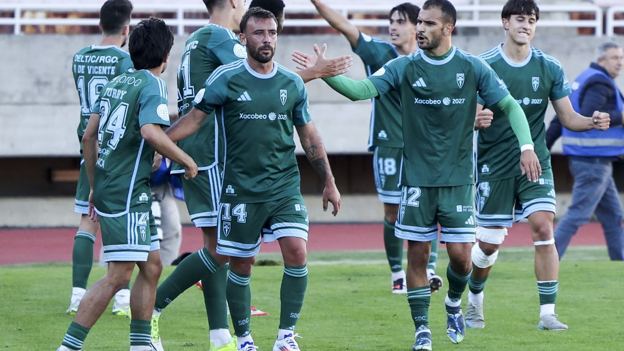 El Compostela mide su mejoría en el angosto Pepe Quimarán
