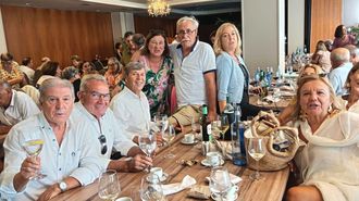 La reuni�n tuvo lugar en el restaurante Punta del Este y se alarg� todo el d�a.