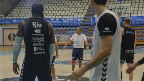 Primer entrenamiento del Breog�n 2026-2027 en el Pazo dos Deportes de Lugo
