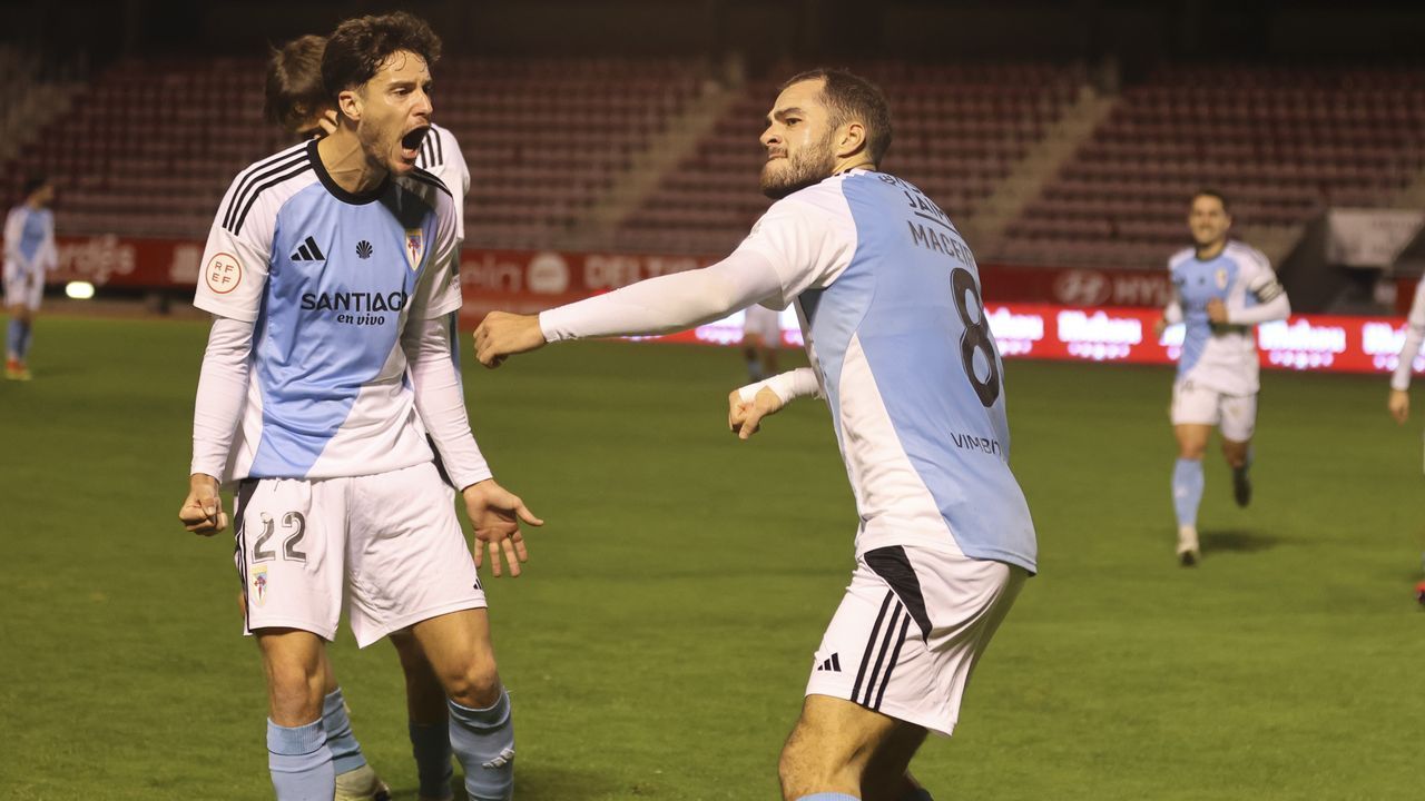 El Compostela no enamora, pero conquista