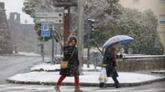 Cuando el aire se satura de vapor de agua, esta se condensa y se precipita en forma de lluvia o nieve