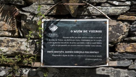 Un letreiro que describe o mu��o ( mu�n  na fala local) e as s�as caracter�sticas