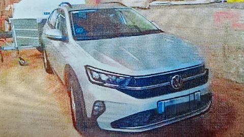 Imagen del veh�culo localizado por la Polic�a Local de Foz