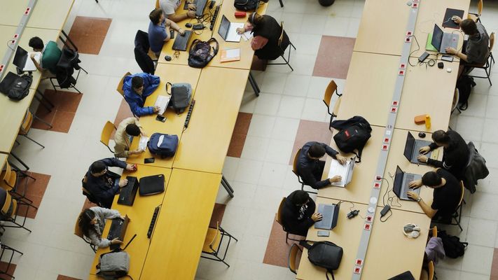 O campus da Universidade da Coru�a acolle a miles de alumnos cada ano