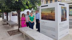 Foto de la inauguracin de la muestra en Ribadavia