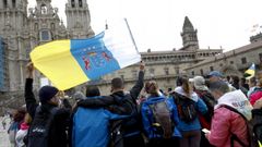 Llegada al Obradoiro el a�o pasado de los j�venes canarios participantes en la segunda edici�n del proyecto del Camino de los Valores