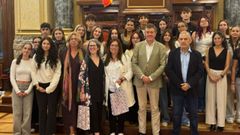 Representacin del IES de Celanova que recogi el premio FEAE Galicia por su proyecto sobre la memoria histrica.