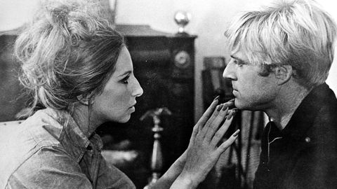 Robert Redford y Barbara Streissand en la película «Tal cómo eramos»
