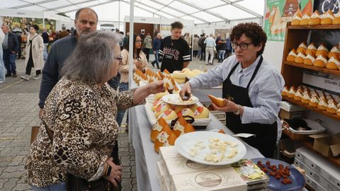 Primer d�a de la Feira do Queixo de San Sim�n da Costa en Vilalba