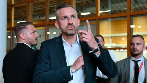 Ulrich durante el recuento de los resultados